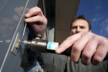 Hillsboro Locksmith Hillsboro, OR 503-433-9145 Hillsboro Locksmith Hillsboro, OR 503-433-9145